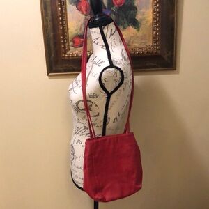 ❤️ Pebbled leather double crossbody straps minimalist + color pop bag